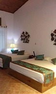 Playa Bluff Hotel