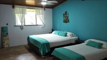 Playa Bluff Hotel