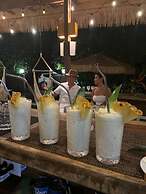 Playa Bluff Hotel