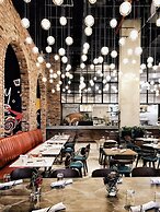 Arlo Williamsburg