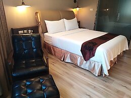 Open Room Hotel