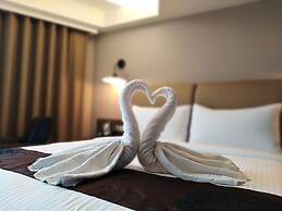 Open Room Hotel