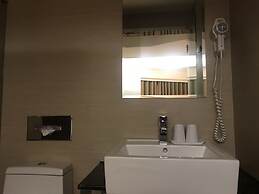 Open Room Hotel