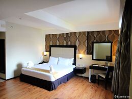 Mallberry Suites Business Hotel