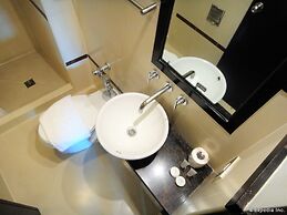 Mallberry Suites Business Hotel
