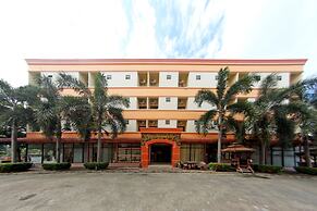 Central Park Hotel