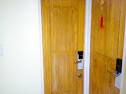 8Hostel