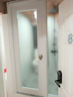 8Hostel