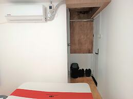 8Hostel