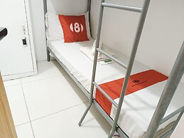 8Hostel