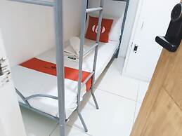 8Hostel
