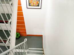 8Hostel