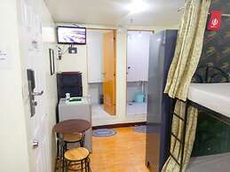 8Hostel