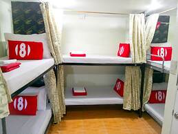 8Hostel