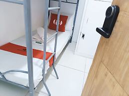 8Hostel