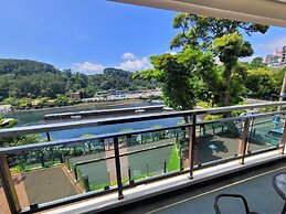 Cheonjiyeon Crystal Hotel