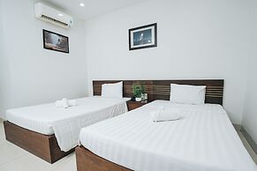 Golden Light Hotel