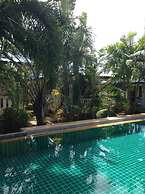 Naya Bungalow