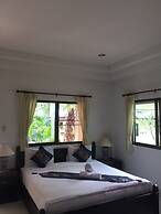 Naya Bungalow