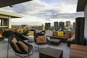 Hotel Love It CAS Consulate