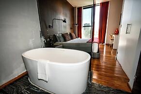 Hotel Love It CAS Consulate