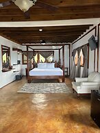 Sea Cliff Resort