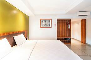 Swiss-Belexpress Kuta Legian
