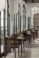 Paul Chabot Hotel