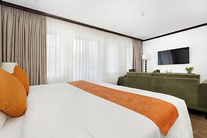 Paul Chabot Hotel