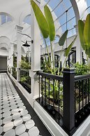 Paul Chabot Hotel