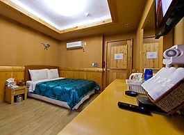 Drama Motel