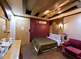 Drama Motel