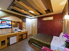 Drama Motel