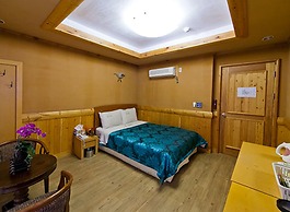 Drama Motel