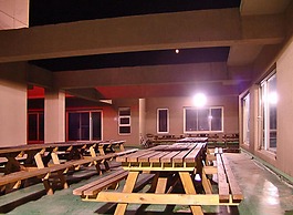 Drama Motel