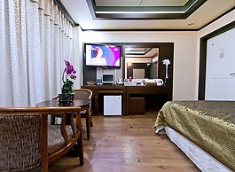 Drama Motel