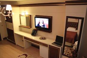 Gloria Tibi Hotel