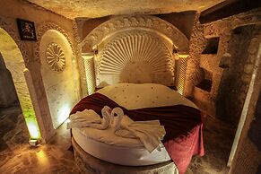 Heaven Cave House