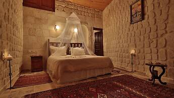 Heaven Cave House