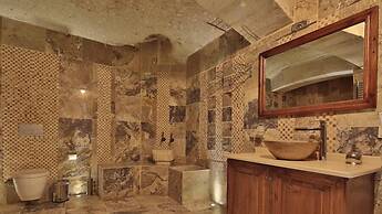 Heaven Cave House