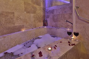 Heaven Cave House