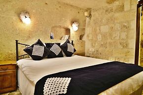 Heaven Cave House