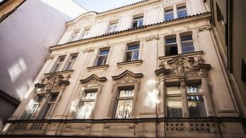 Apartment by the Old Town Square