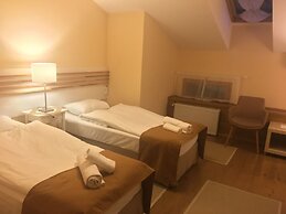 Camlihemsin Tasmektep Hotel
