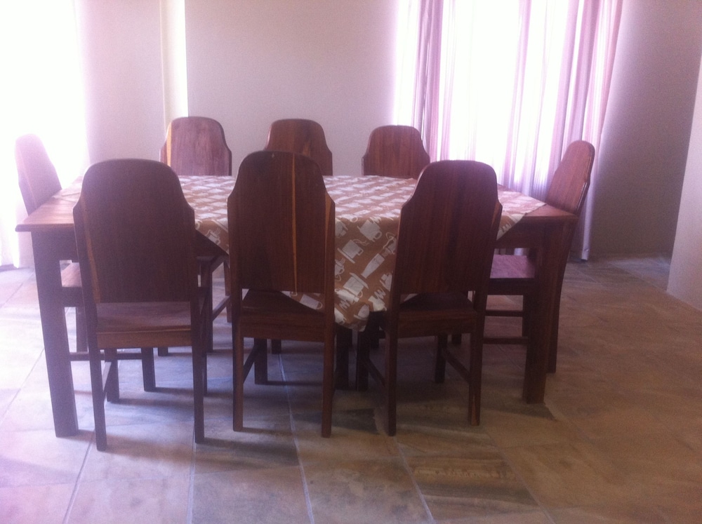 Ditlhapi Guest House