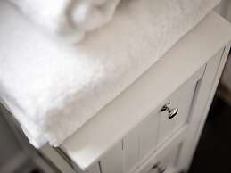 Select Serviced Accommodation - Gweal Place