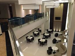 M Premiere Hotel