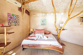 Vanira Lodge