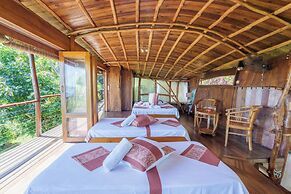 Vanira Lodge