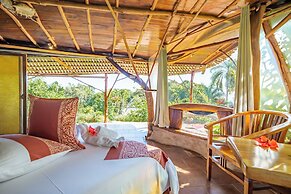 Vanira Lodge